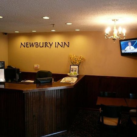 Newbury Inn Brookfield Bagian luar foto