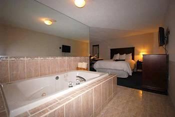 Newbury Inn Brookfield Bagian luar foto
