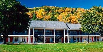 Newbury Inn Brookfield Bagian luar foto